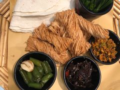 -丁里羊肉小镇(天鹅湖总店)