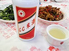 -堂瓦里·33年传统赣菜(第一街区店)