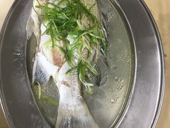 -辉记虾塘海鲜农庄