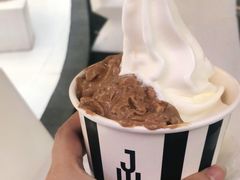 -JW德国冻酸奶Frozen Yogurt(龙湖成都滨江天街店)