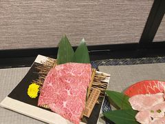 -山川小町·极番烧肉(新地假日广场店)