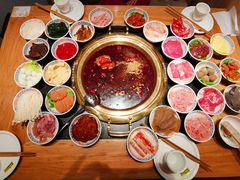 -周小明火锅(黑金冠社区店)