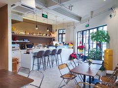 -Fridi Patisserie Cafe