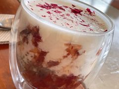 蜂蜜玫瑰热酸奶-The Rug Cafe(王府中环店)