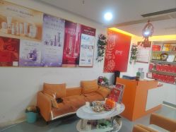 -斑小将品牌体验店