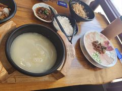 -桥香园过桥米线(国贸店)