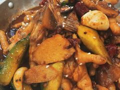 干锅姜辣凤爪-江城燕子大排档(江汉路步行街店)