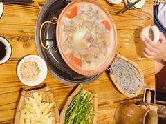 -阿婆情腊排骨火锅(金虹路店)