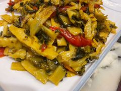 -蔼若春.传承三十年云南菜(金碧公园店)