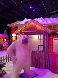 -圣名游乐城冰雪大世界