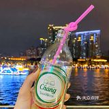 今晚在江畔独自美丽✨✨ 享受丰盛的泰餐🍲冬阴功再来一碗！