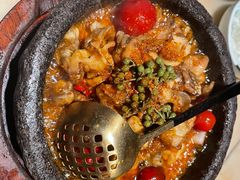 石锅美蛙-佬麻雀·新湘菜(东方宝泰店)