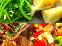 -三亚火车头万人海鲜广场