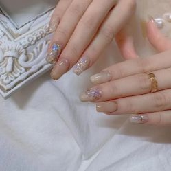 -悦指间美甲美睫