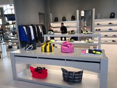 -BALENCIAGA(比斯特苏州购物村店)