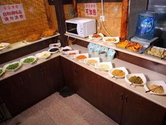 自助调料区-俭让佬妈现卤串串(温江总店)