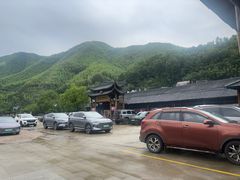-安吉龙王山峡谷漂流