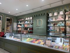 -DORABELLA朵娜贝拉(武林银泰店)