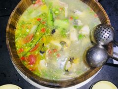 -秋语木桶鱼.酸菜鱼(开发区火车站店)