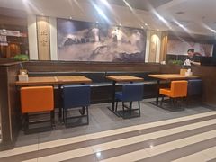 -阿香米线(大唐西市大润发店)