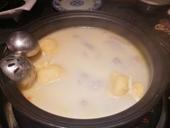 -大匠工房古船木艺术餐厅·猪肚鸡专门店(长白仙岛店)