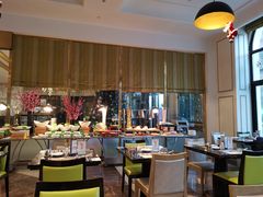 -棕榈阁·巴西烤肉海鲜自助餐厅(中州皇冠假日酒店)