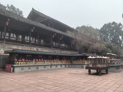 -峨眉山报国寺