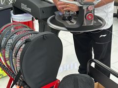 -Wilson威尔胜(漕溪北路店)