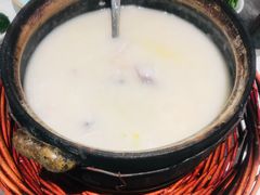 -稻鲜记潮汕砂锅粥
