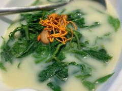 养生高汤浸桑叶-玲珑·新粤菜(安华汇店)