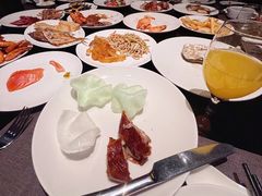 -唐拉雅秀酒店-西锦汇空中BBQ·思创餐厅