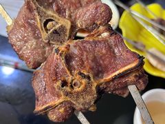 -烤肉小伙烤肉店