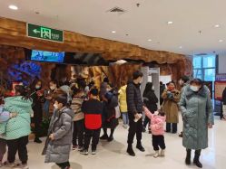-探洞工场(丹尼斯7天地店)