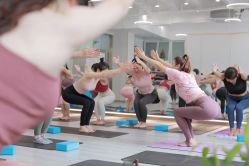 -亚太瑜伽普拉提学院