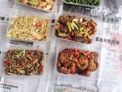 -国庆鱼头鱼尾馆(盛世华庭店)