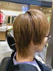 -苑苑发型设计