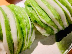 菠菜汁花卷-三十六味匠猪蹄(三元桥店)