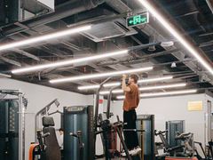 -乐刻运动健身(同曦假日百货店)