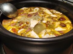 -一朵菌·野生菌探索家火锅(南亚店)