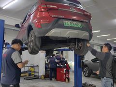 -友谊汽车维修保养·钣金喷漆事故定损·洗车贴膜