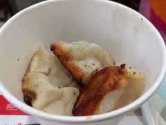 -黄阿姨锅贴大王(万航渡路店)