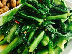 炝炒时蔬-辣螃铠盆盆蟹大排档(总店)