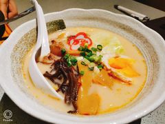 猪软骨拉面-万岁寿司(万国店)