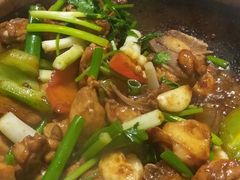 啫啫走地鸡-八府香鸭·啫啫煲(华山路店)