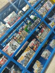 -逝水玩具折扣店