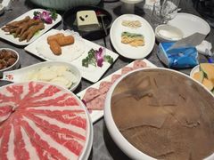 -德天肥牛海鲜火锅(城西银泰店)