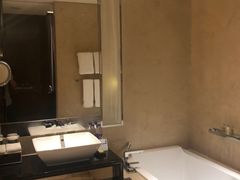 -广州天河希尔顿酒店