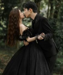 -雪中彩影婚纱摄影·微光艺术中心