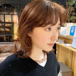 -变画·发型STUDIO