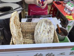 -荆楚任氏锅盔(紫阳路店)